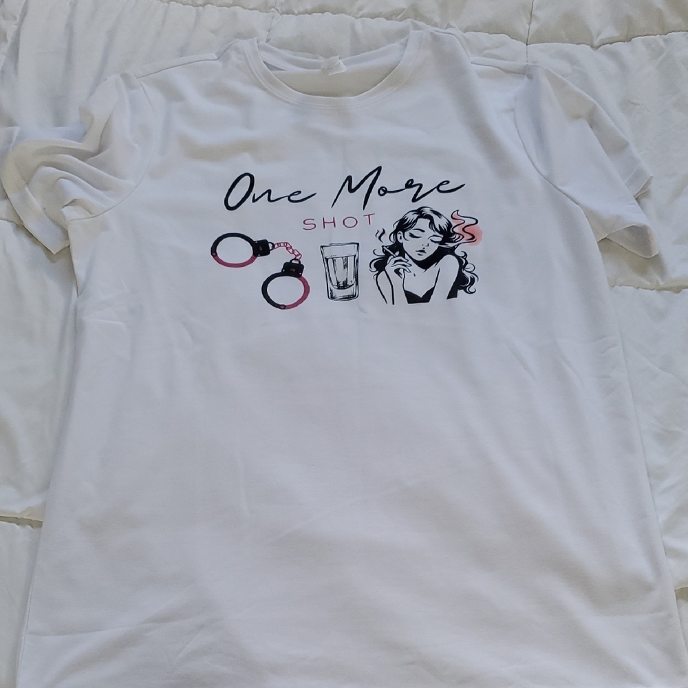 New White Graphic T-Shirt with Illustration Large